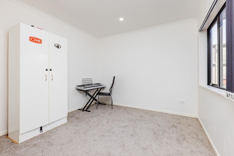 Photo of property in 4c Old Wairoa Road, Papakura, 2110