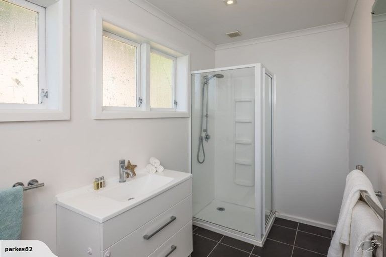 Photo of property in 25 Awarua Street, Ngaio, Wellington, 6035