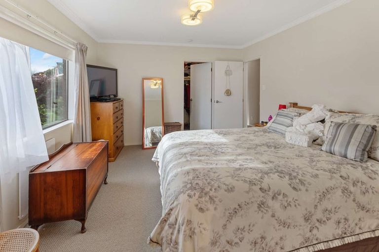 Photo of property in 1 Waharua Place, Tawhero, Whanganui, 4501