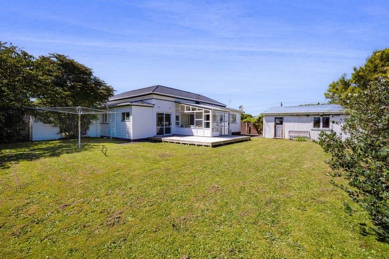 Photo of property in 25 Argyle Street, Hawera, 4610