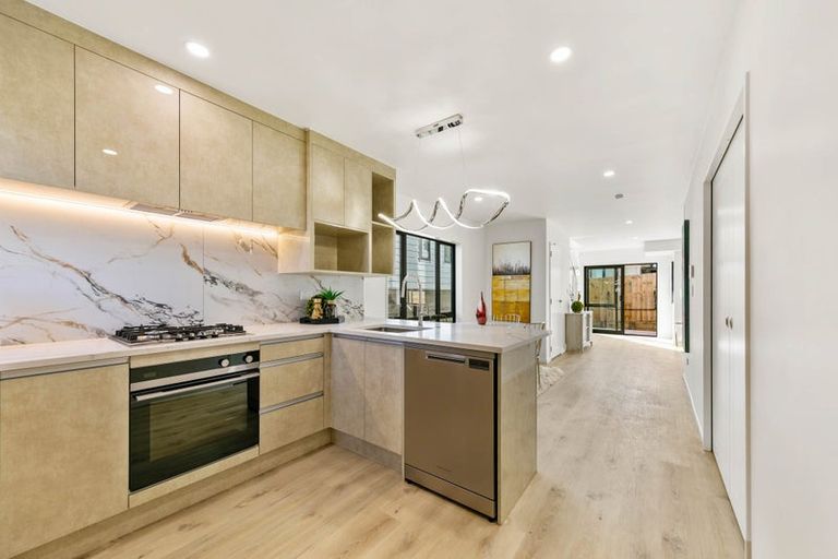 Photo of property in 36b Hooks Road, Manurewa, Auckland, 2102