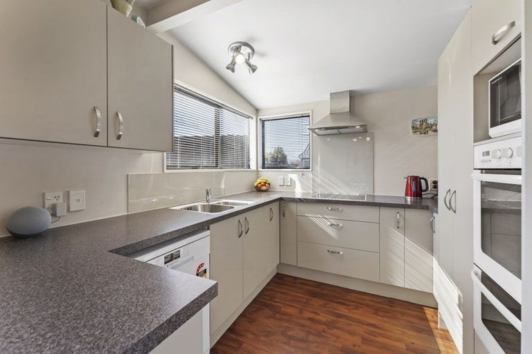 Photo of property in 2 Thompsons Road, Belfast, Christchurch, 8051