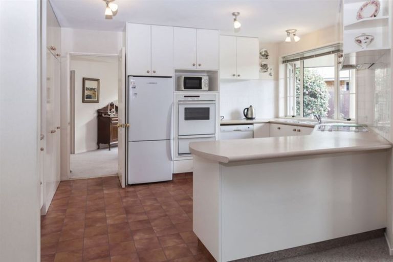 Photo of property in 8 Wiltshire Mews, Avonhead, Christchurch, 8042