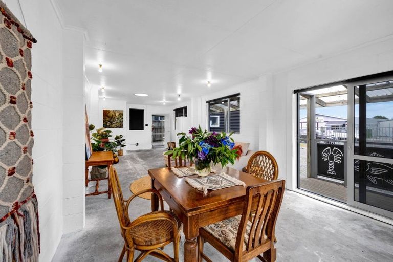 Photo of property in 14 West Quay, Waitara, 4320