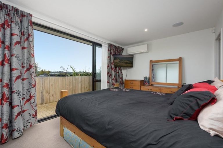Photo of property in 11 Ellesmere Close, Pyes Pa, Tauranga, 3112