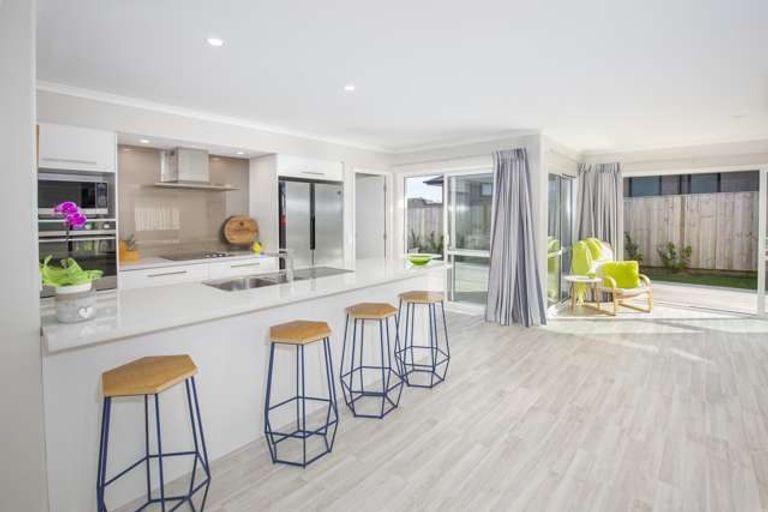 Photo of property in 35 Westmuir Crescent, Pokeno, 2402