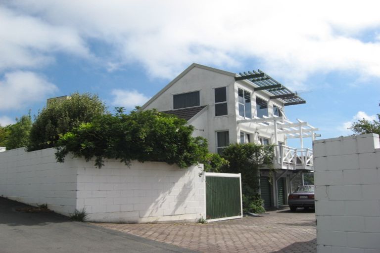Photo of property in 5 Inverness Lane, Redcliffs, Christchurch, 8081