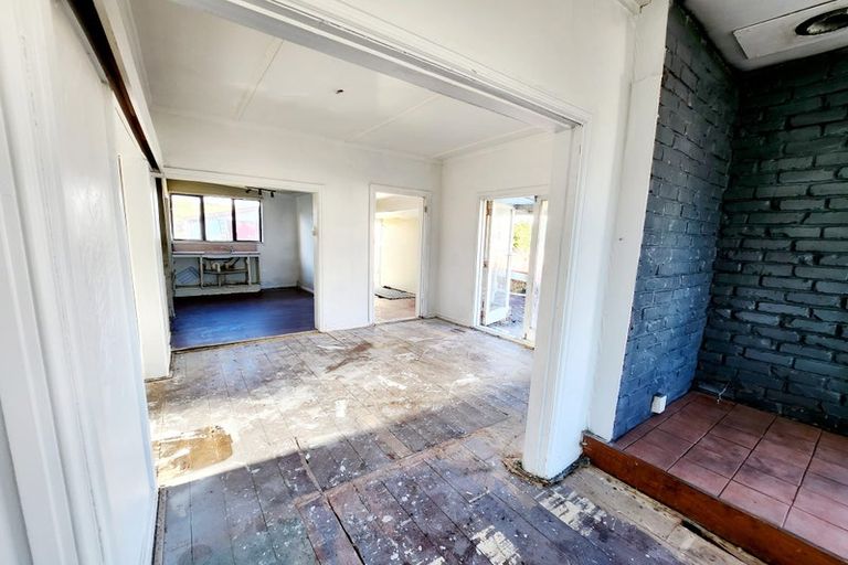 Photo of property in 68 Polson Street, Castlecliff, Whanganui, 4501