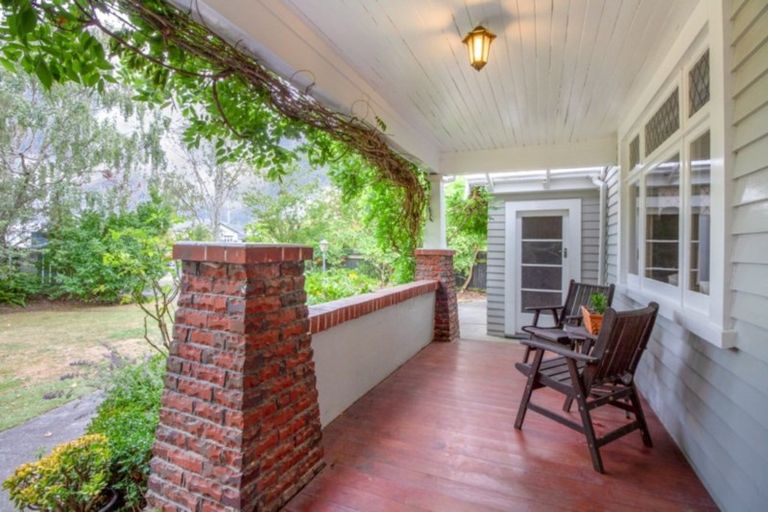 Photo of property in 18 Carlton Avenue, Gonville, Whanganui, 4501