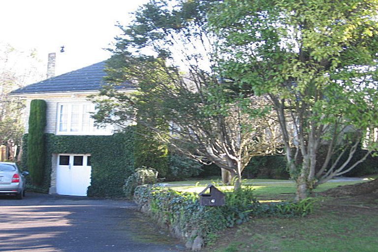 Photo of property in 6 Renwick Street, Papakura, 2110