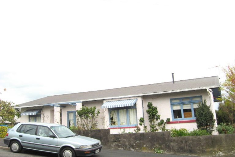 Photo of property in 4 Ridge Lane, New Plymouth, 4310