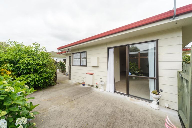 Photo of property in 58 Geraldine Crescent, Cloverlea, Palmerston North, 4412
