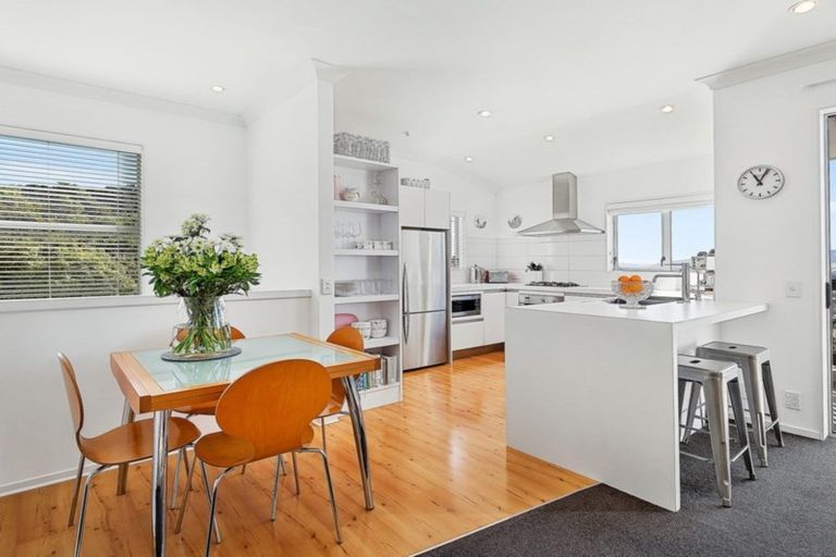 Photo of property in 7d Marjory Close, Broadmeadows, Wellington, 6035