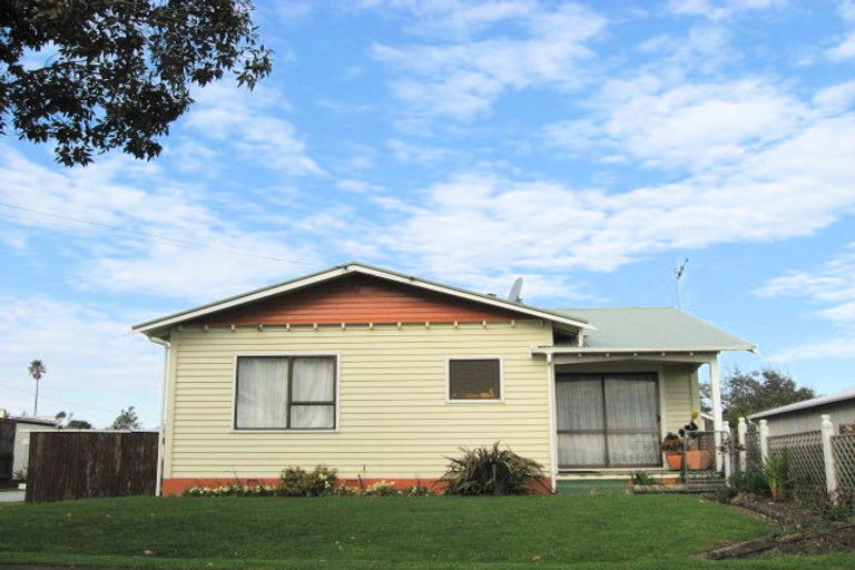 Photo of property in 12 Prince Street, Gonville, Whanganui, 4501