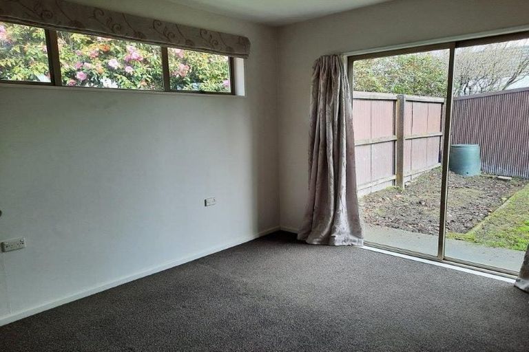 Photo of property in 75b Bryndwr Road, Bryndwr, Christchurch, 8052