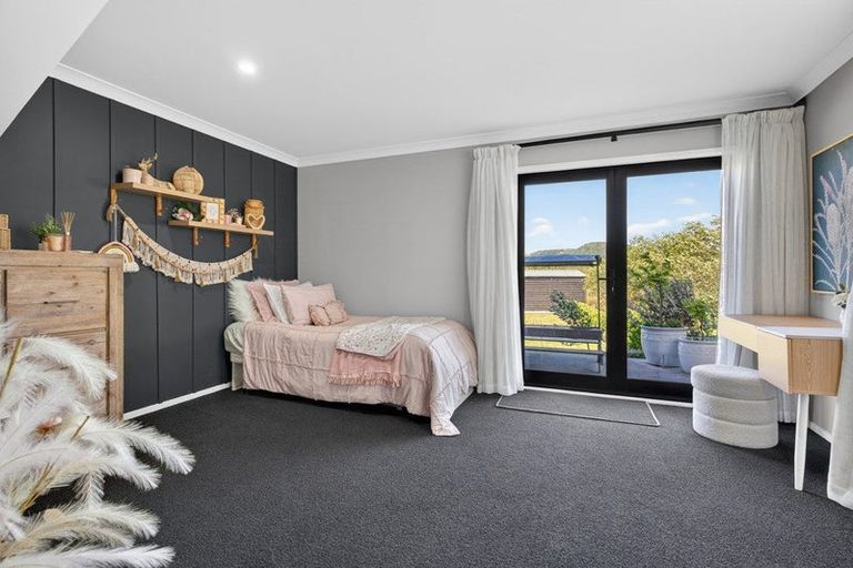 Photo of property in 3 Bickerstaffe Road, Maungaturoto, 0520