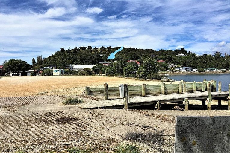 Photo of property in 8 Gibbs Road, Collingwood, 7073