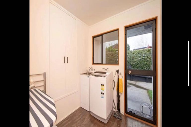 Photo of property in 48 Loloma Drive, Half Moon Bay, Auckland, 2012