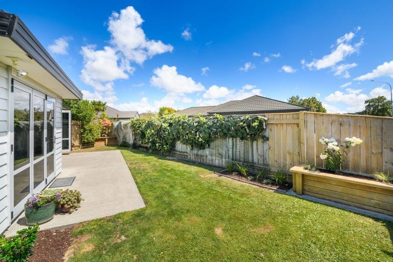 Photo of property in 6 Angelina Way, Kelvin Grove, Palmerston North, 4414