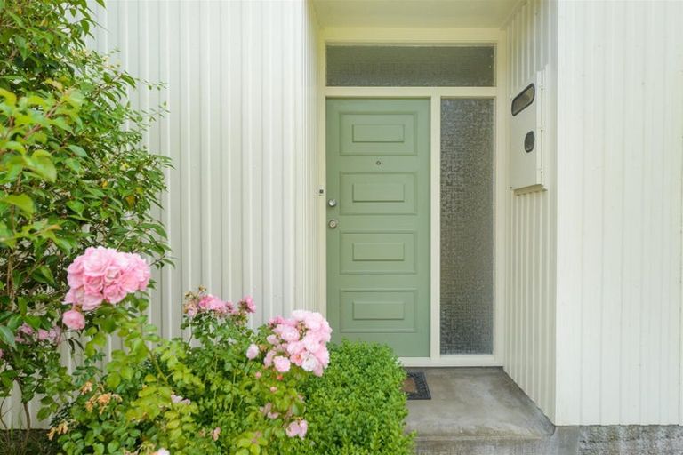 Photo of property in 36 Wanganui Road, Marton, 4710