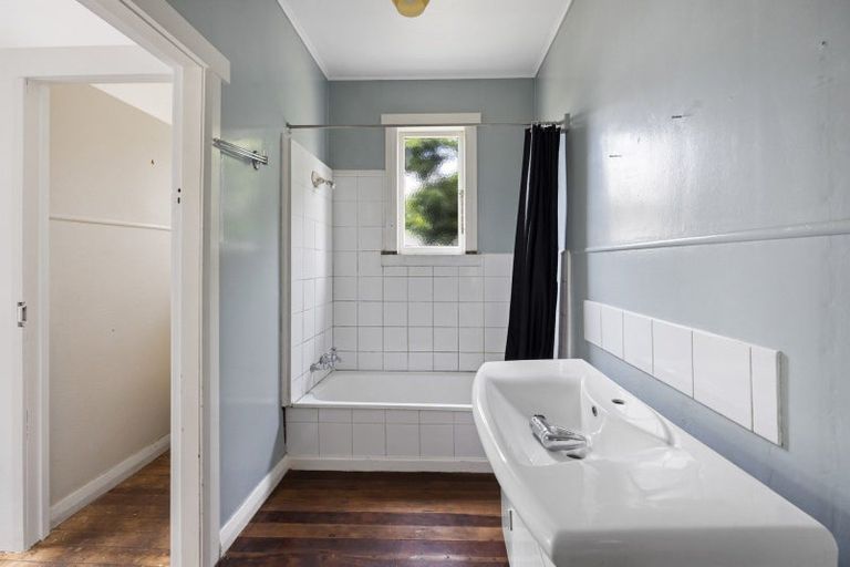 Photo of property in 7 Richmond Street, Inglewood, 4330