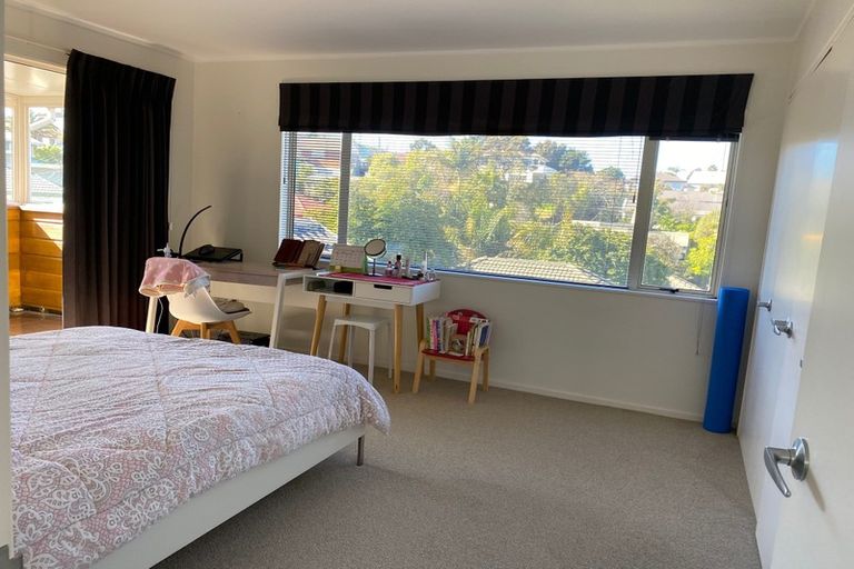 Photo of property in 4 Manu Place, Pinehill, Auckland, 0632
