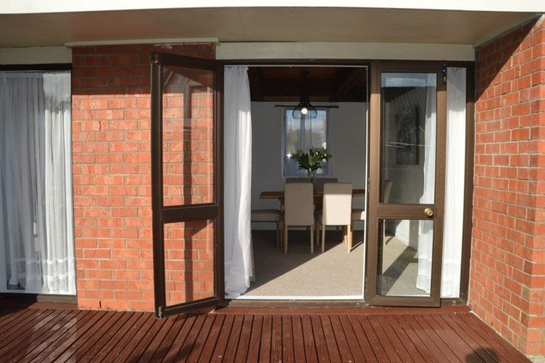 Photo of property in 2/6 Alexander Avenue, Papatoetoe, Auckland, 2025