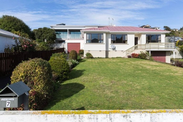 Photo of property in 7 Moulton Street, Moturoa, New Plymouth, 4310