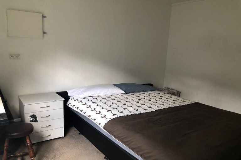 Photo of property in 56 Sylvan Valley Avenue, Titirangi, Auckland, 0604