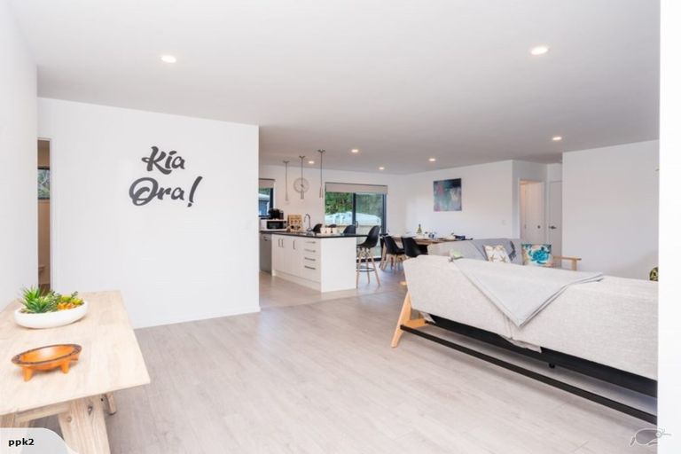 Photo of property in 10 Halyard Way, Mangawhai, 0505