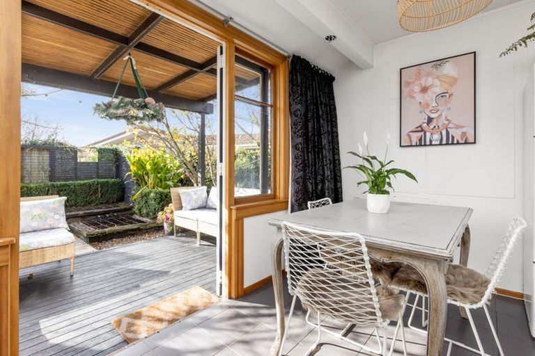 Photo of property in 90 Tait Drive, Greenmeadows, Napier, 4112