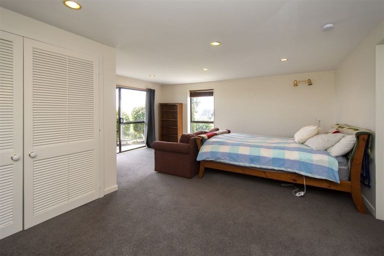 Photo of property in 51 Marama Crescent, Mount Pleasant, Christchurch, 8081