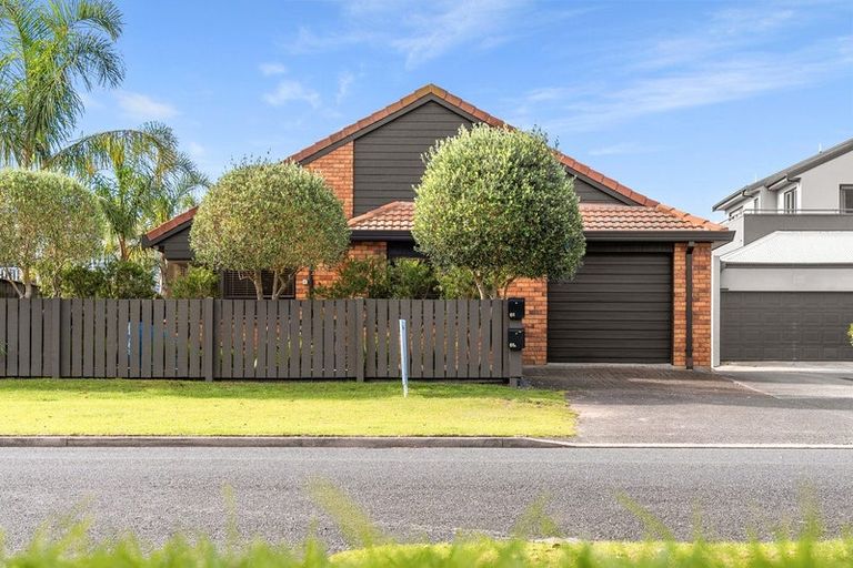 Photo of property in 61 Campbell Road, Mount Maunganui, 3116