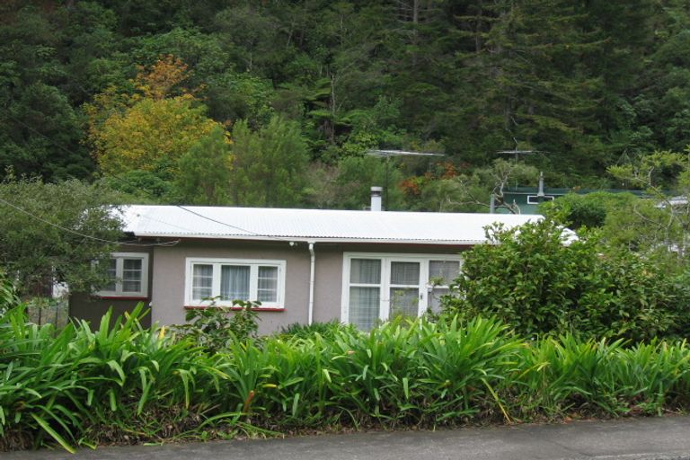 Photo of property in 39 Elmslie Road, Pinehaven, Upper Hutt, 5019