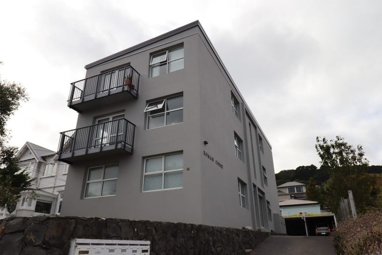 Photo of property in 2/36 Roxburgh Street, Mount Victoria, Wellington, 6011
