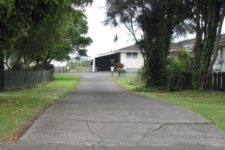 Photo of property in 16 Purata Place, Mangere Bridge, Auckland, 2022