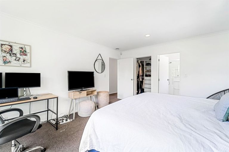 Photo of property in 22 Cascaden Road, Gulf Harbour, Whangaparaoa, 0930