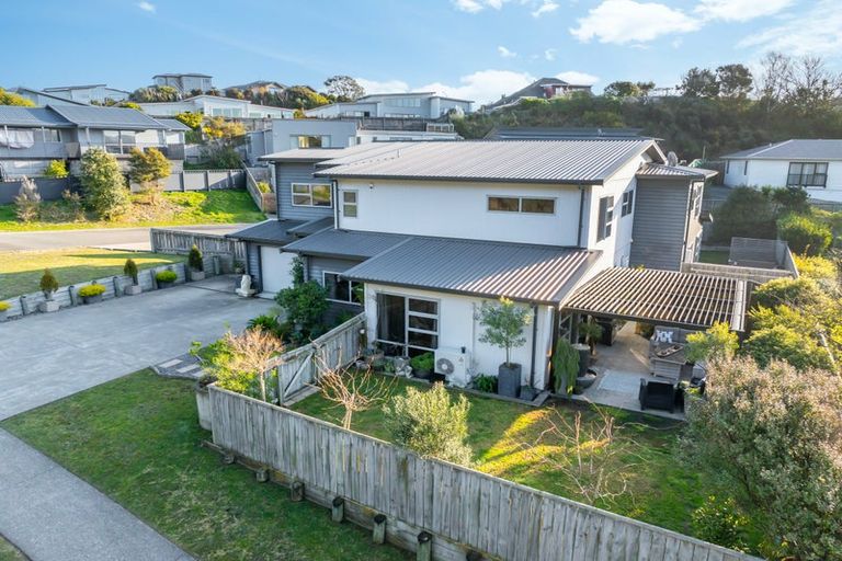 Photo of property in 130 Navigation Drive, Whitby, Porirua, 5024