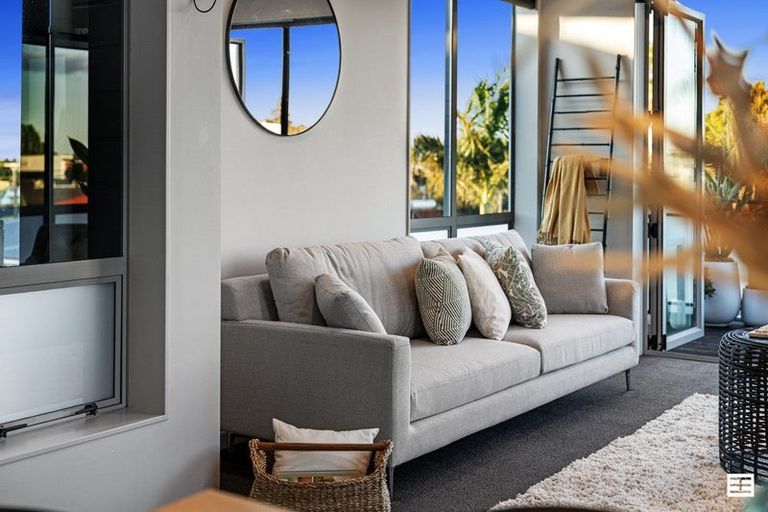 Photo of property in 118 Edgecumbe Road, Tauranga South, Tauranga, 3112