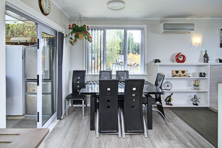 Photo of property in 11 Puriri Crescent, Lansdowne, Masterton, 5810