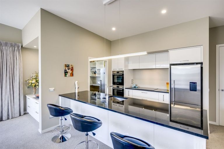 Photo of property in 88 Orotu Drive, Poraiti, Napier, 4112