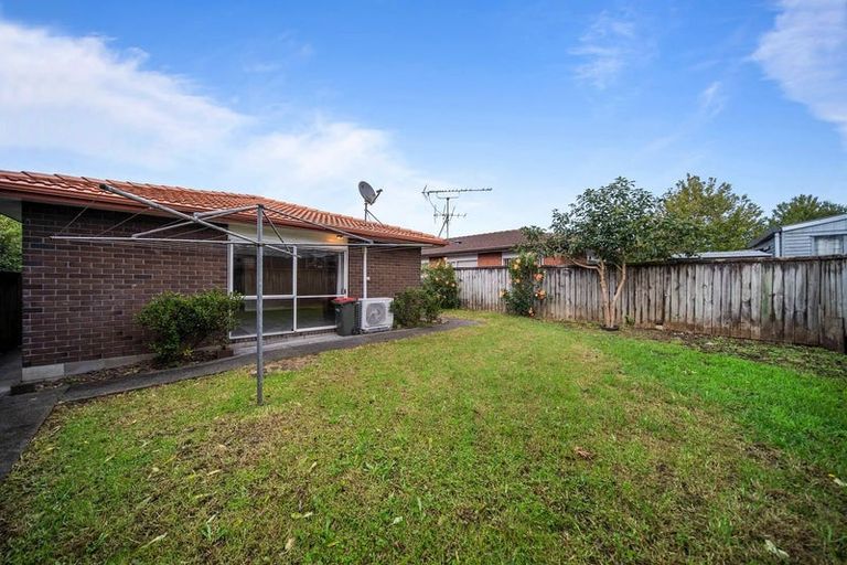 Photo of property in 100 Crawford Avenue, Mangere Bridge, Auckland, 2022