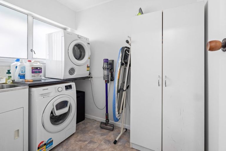 Photo of property in 54 Hilltop Avenue, Morningside, Whangarei, 0110