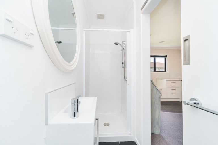 Photo of property in 9 Richmond Avenue, Takaro, Palmerston North, 4410