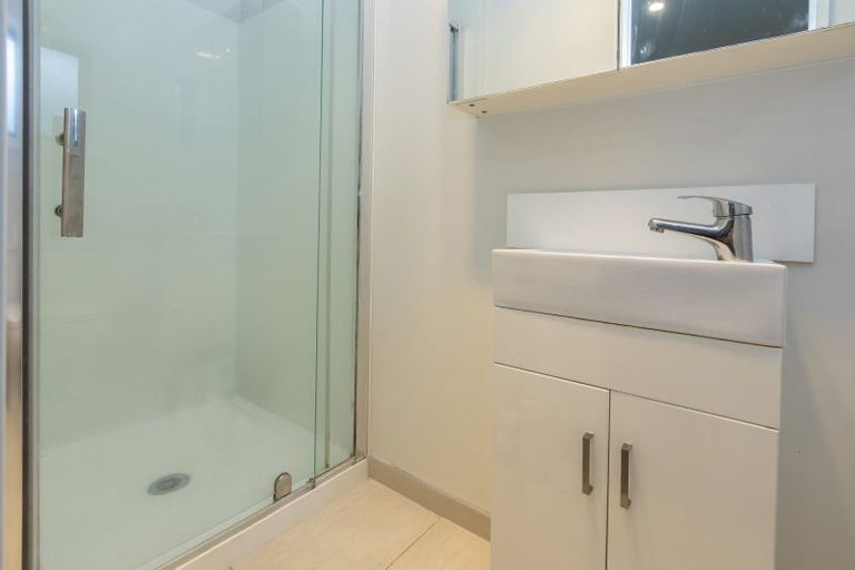 Photo of property in 6a Tonga Place, Riccarton, Christchurch, 8041