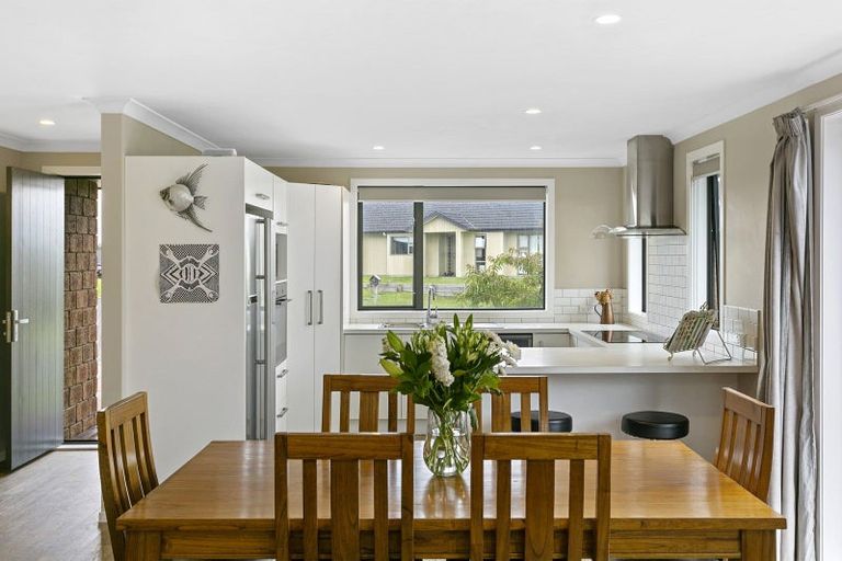 Photo of property in 3 Brompton Close, Richmond Heights, Taupo, 3330