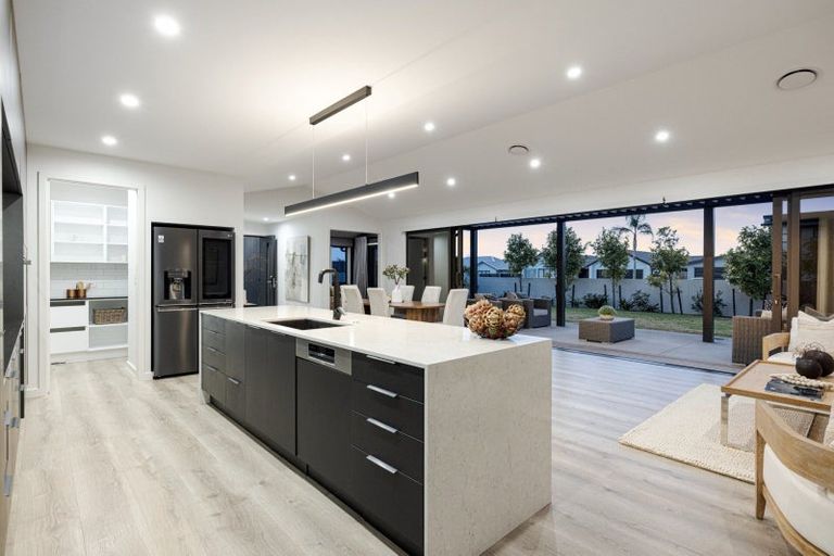 Photo of property in 52 Montiicola Drive, Papamoa Beach, Papamoa, 3118