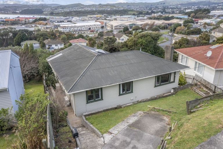 Photo of property in 21 Waiho Terrace, Elsdon, Porirua, 5022
