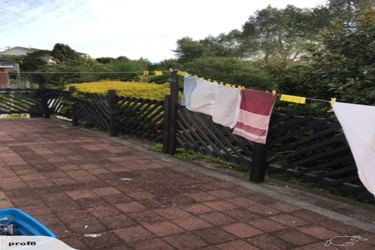 Photo of property in 180 Mangorei Road, Merrilands, New Plymouth, 4312