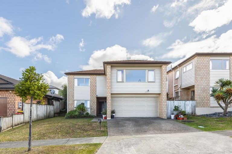 Photo of property in 92 Cyril French Drive, Flat Bush, Auckland, 2016